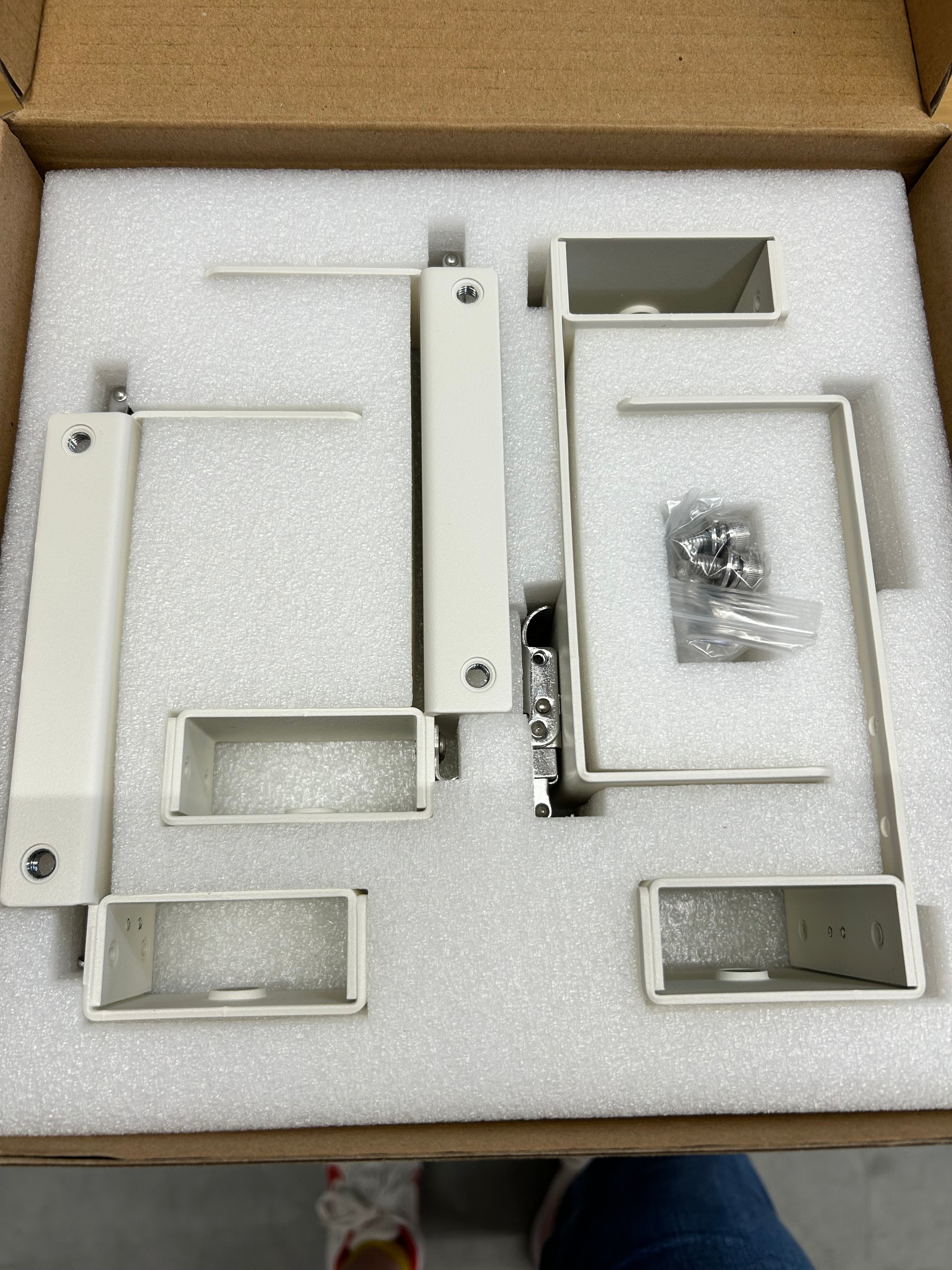 Halter Set für E-BOX-48100R LiFePo4 Battery Pack